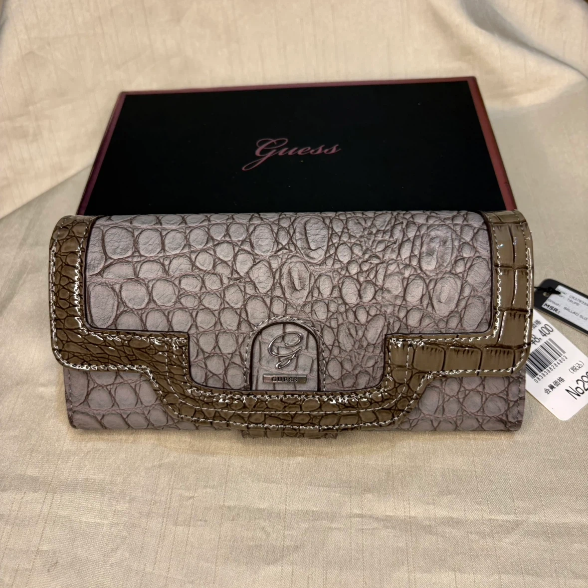GUESS 長財布 CR378359