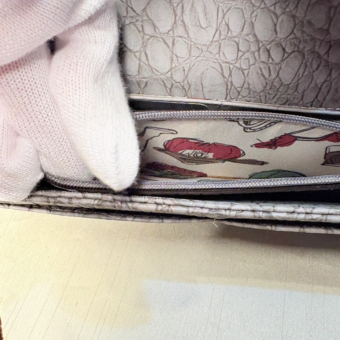 GUESS 長財布 CR378359の写真7枚目