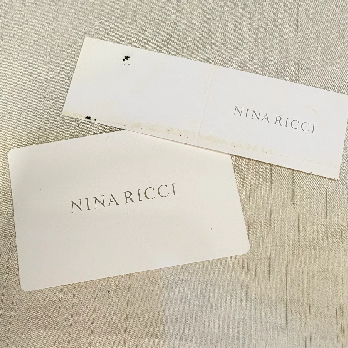 NINA RICCI 長財布 ブラックの写真3枚目