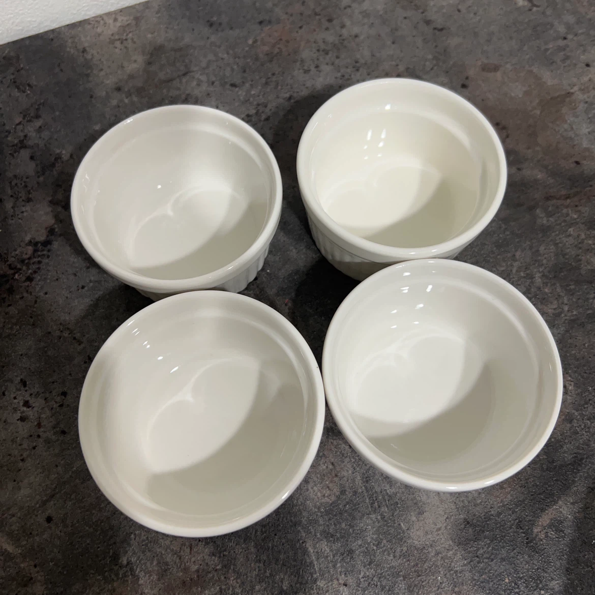 【9/27までに取りに来れる方】食器セット ガラスボウル マグカップ お皿の写真4枚目