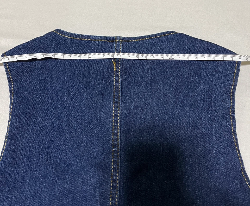 品内容 テンプレート 商品名 【美品】SHEIN シーイン デニムベスト ジレ金ボタン ヴィンテージ風ネイビーの写真5枚目