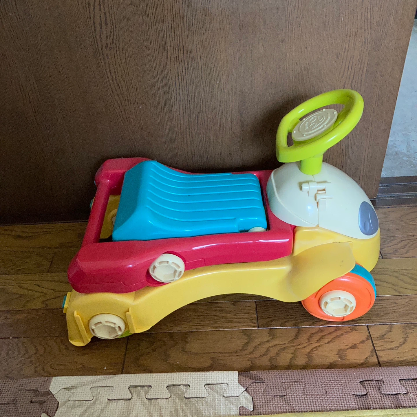 乗用玩具 おもちゃ 乗り物 カラフルの写真3枚目