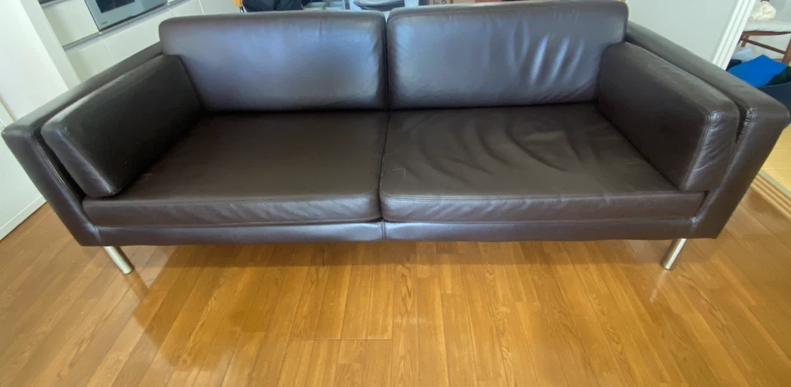 【無料】IKEA 2~3人掛けソファ ダークブラウンの写真2枚目