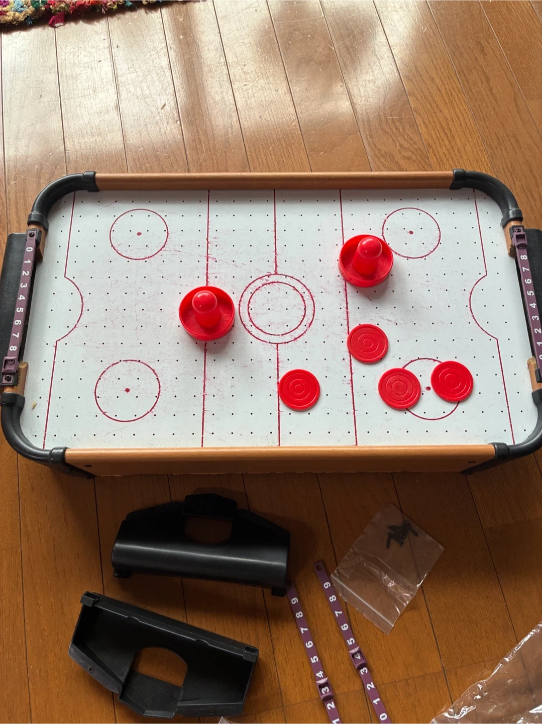 卓上エアーホッケー ゲームセット フライングタイガーの写真2枚目
