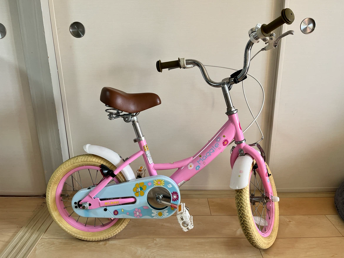 Pink kids bicycle, 14 inch.の写真2枚目