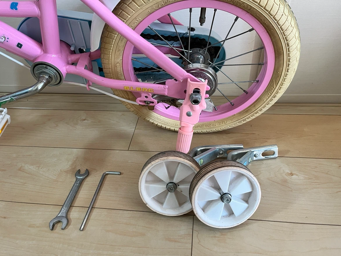 Pink kids bicycle, 14 inch.の写真4枚目