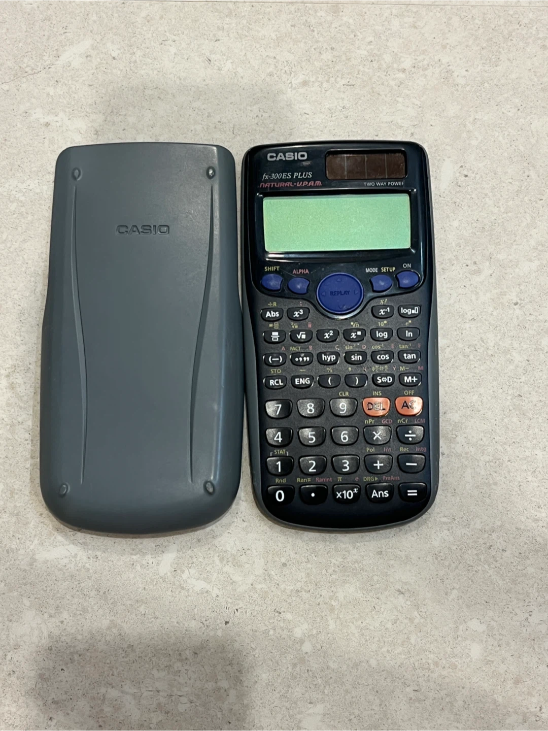 カシオ 関数電卓 fx-300ES PLUSの写真2枚目