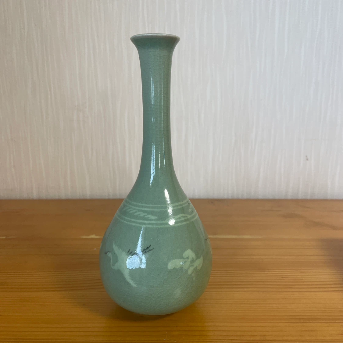 高麗青磁 花瓶 鶴模様 陶器 一輪挿しの写真2枚目