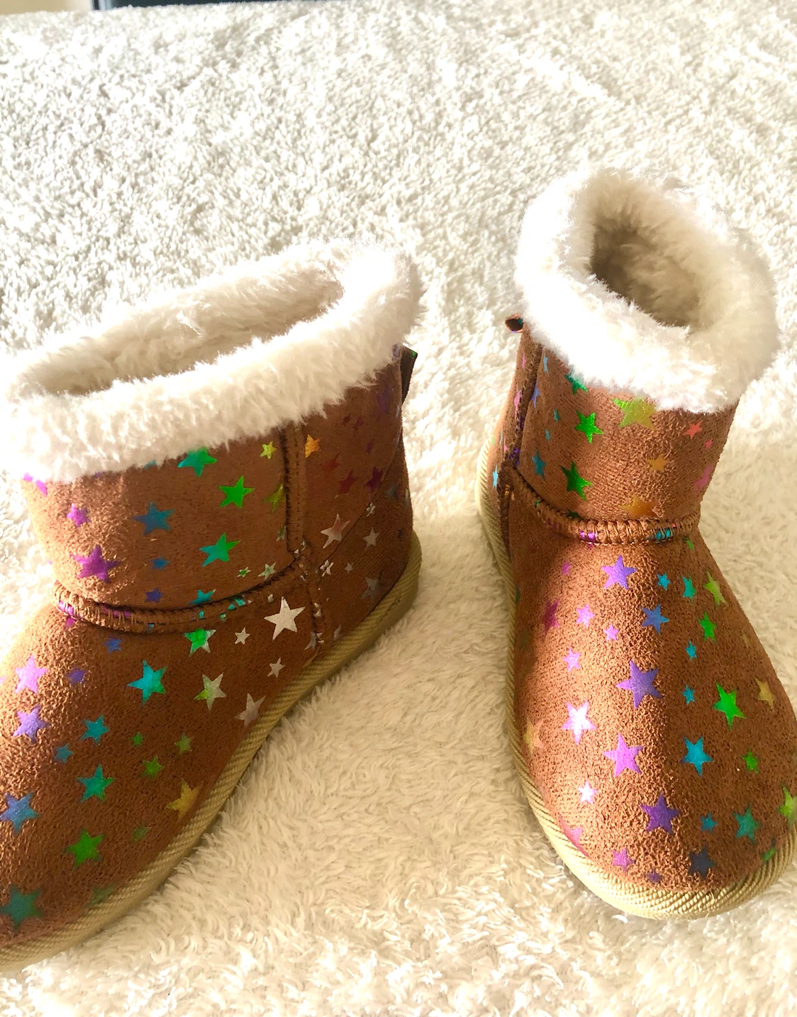 👧✨迷彩柄の裏地、星柄プリント、高さ18cm、ブラウンの子供用ブーツ🌟✨