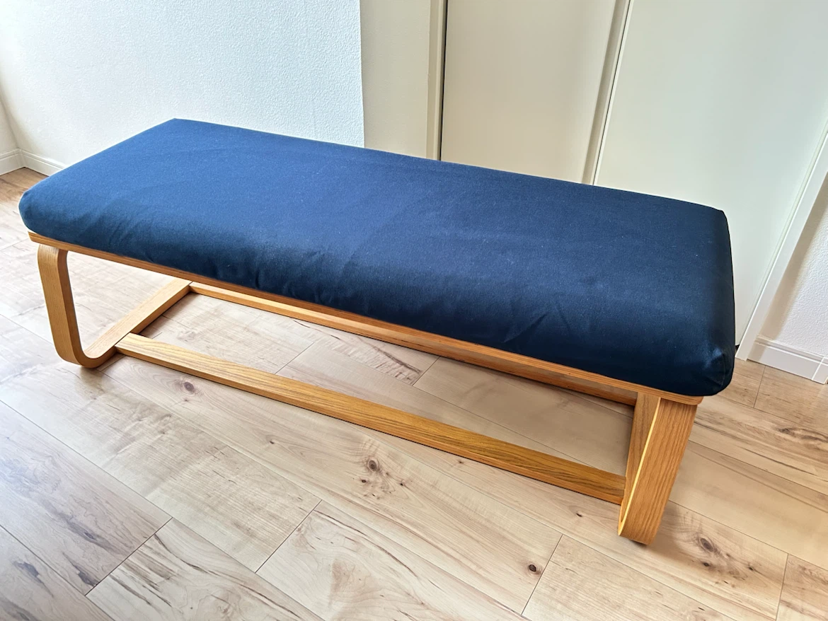 無印良品 リビングでもダイニングでもつかえるベンチ