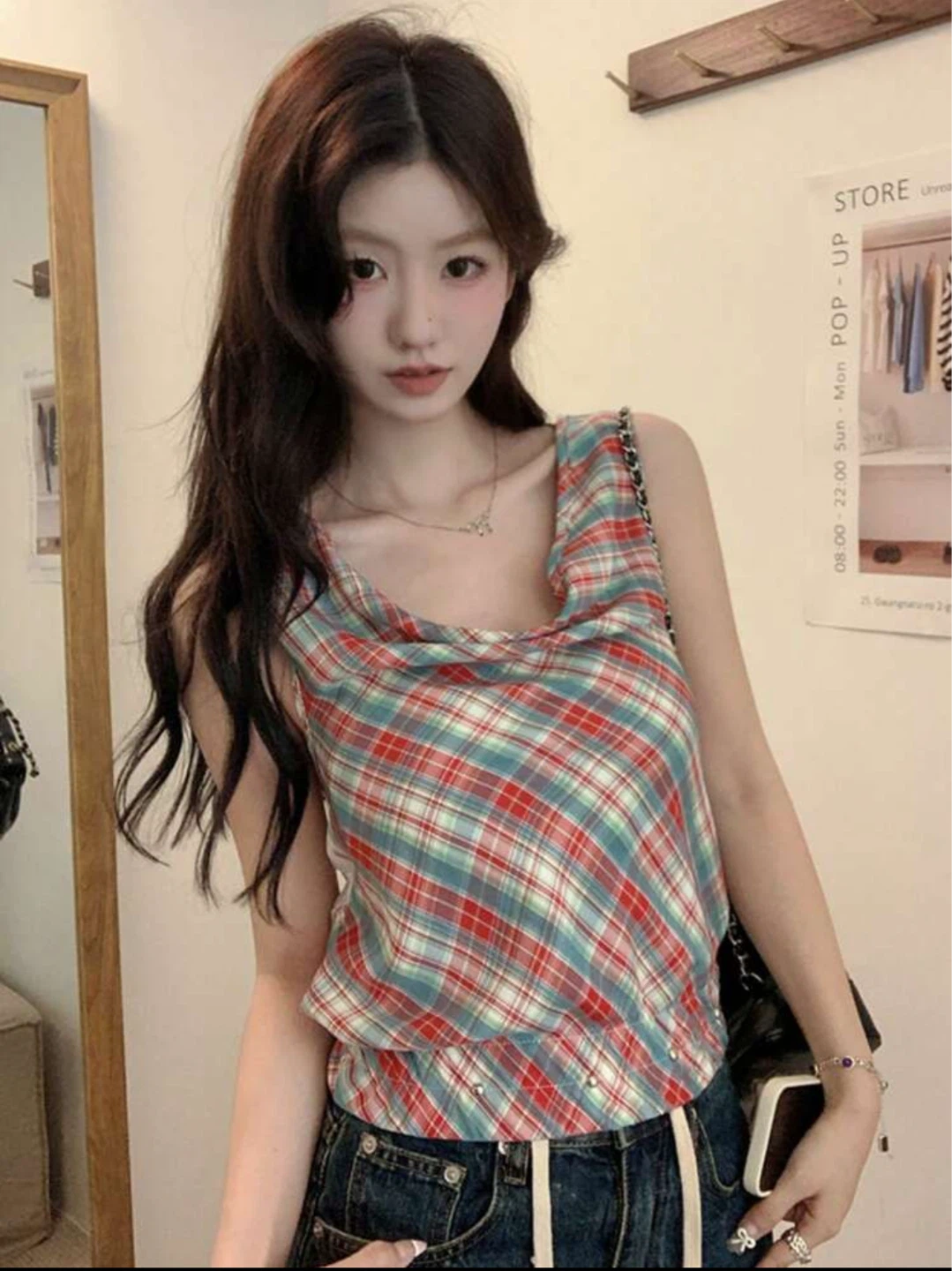 チェック柄 フード付き ミニワンピースの写真3枚目