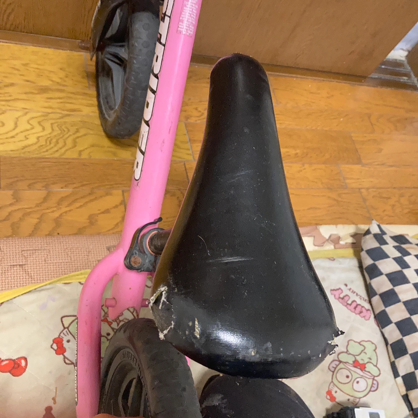ストライダー ST-4 ピンクの写真4枚目