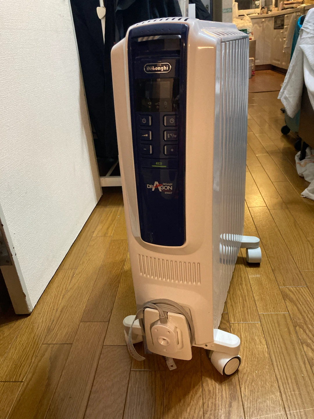 デロンギ オイルヒーター QSD0915-MB