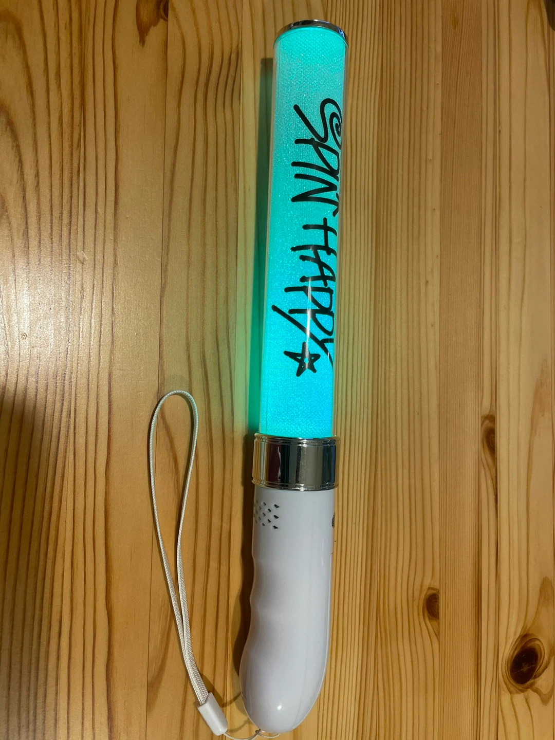Happy 1st LIVE SPIN ペンライトの写真4枚目