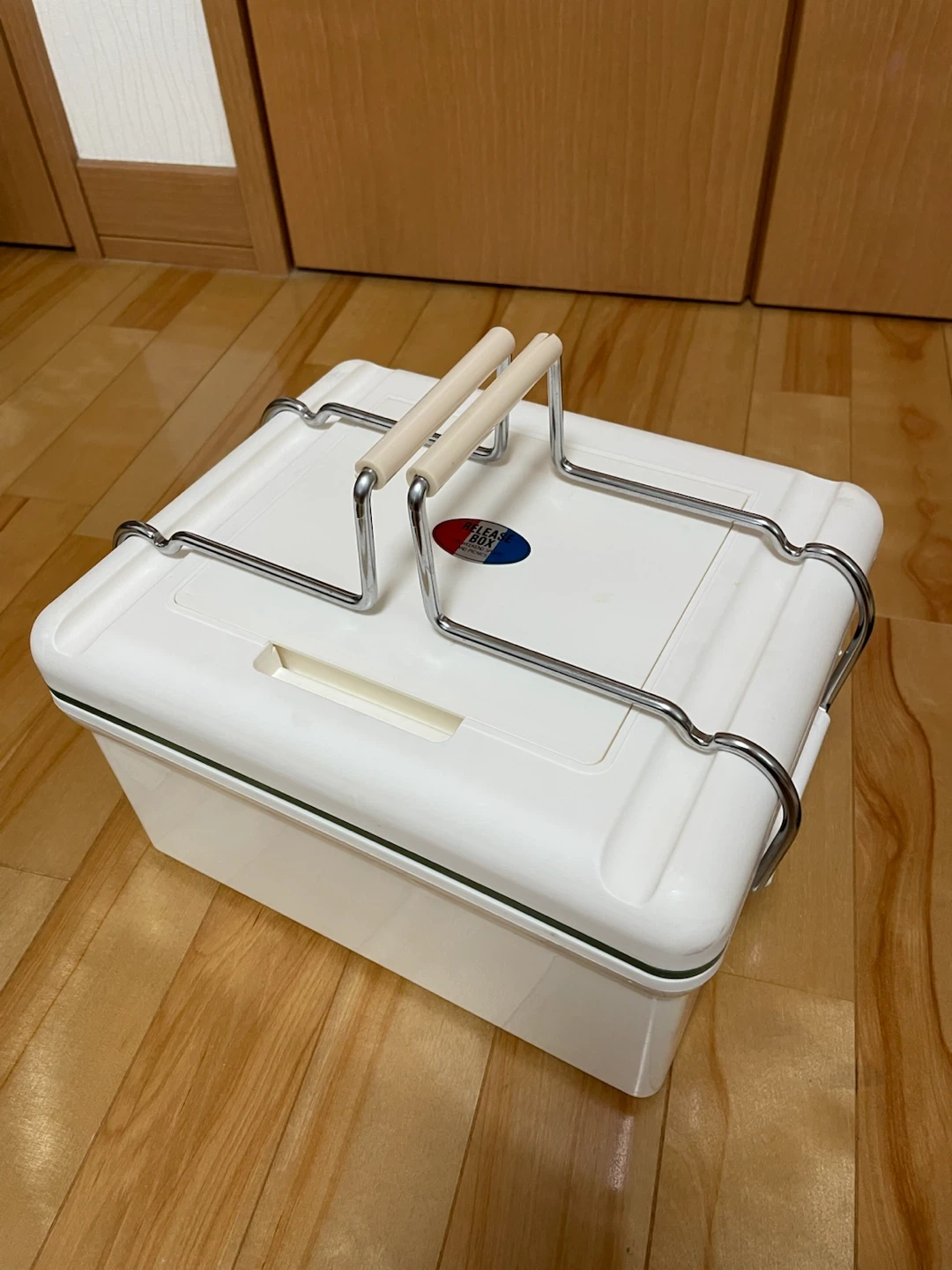 クーラーボックスピクニックセット ケース付き カトラリーセット