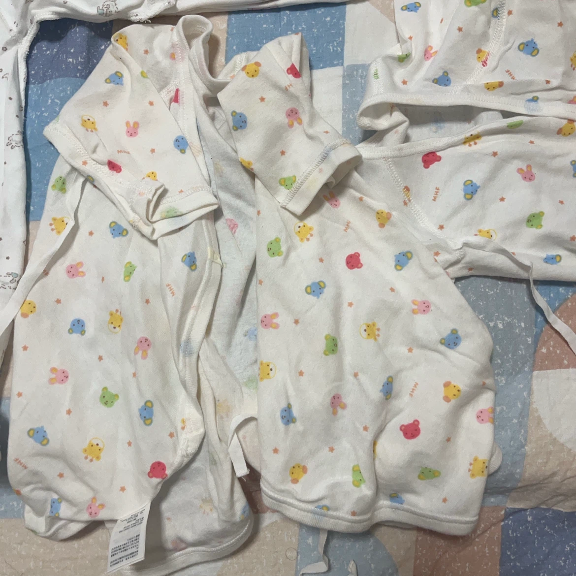 ベビー肌着 コンビ肌着 まとめ売りの写真3枚目