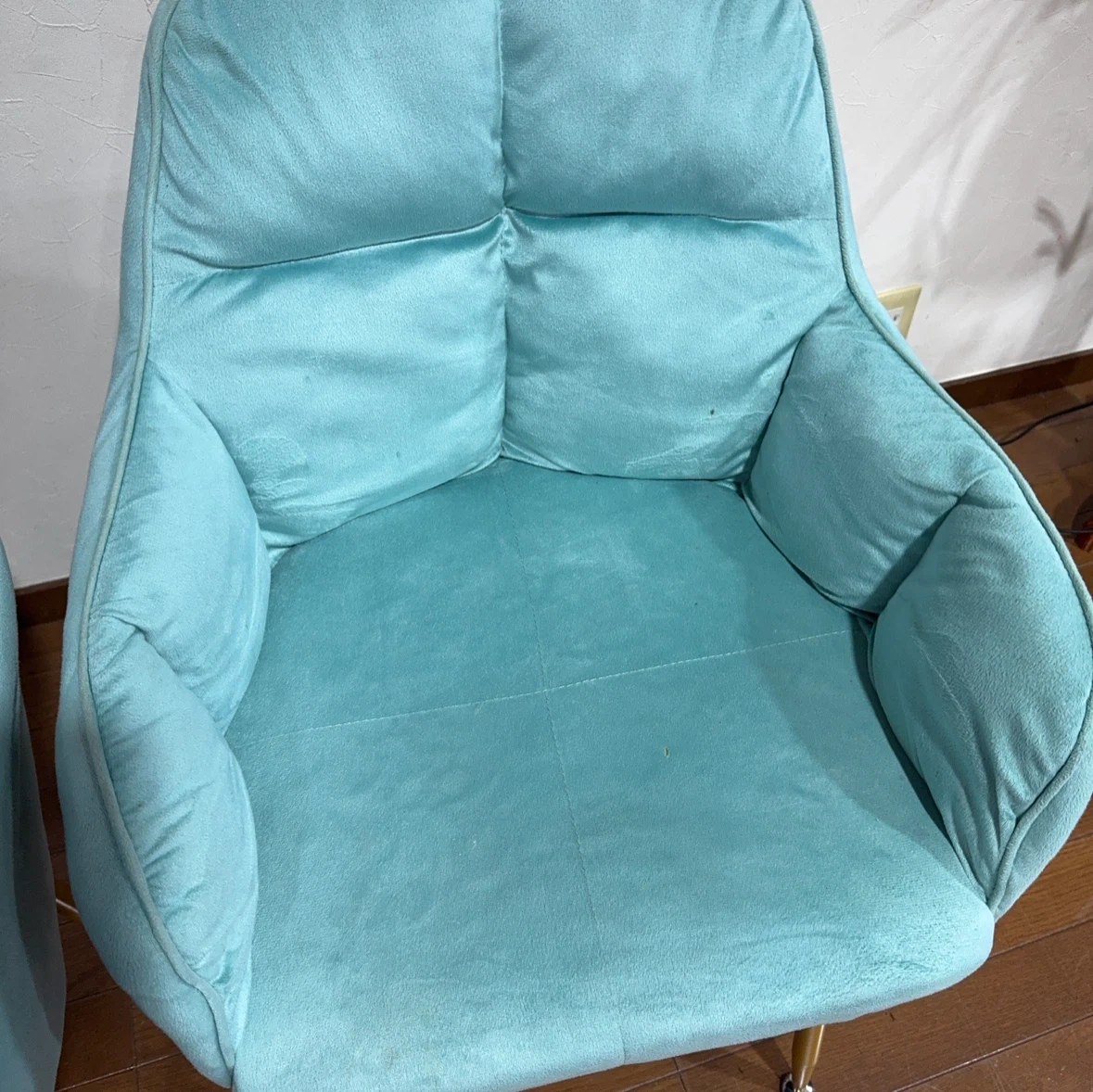 ベルベット調 1人掛けソファ ライトブルー 2脚の写真4枚目