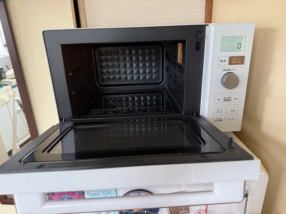 ヤマゼン オーブンレンジ YRP-F181TVの写真2枚目