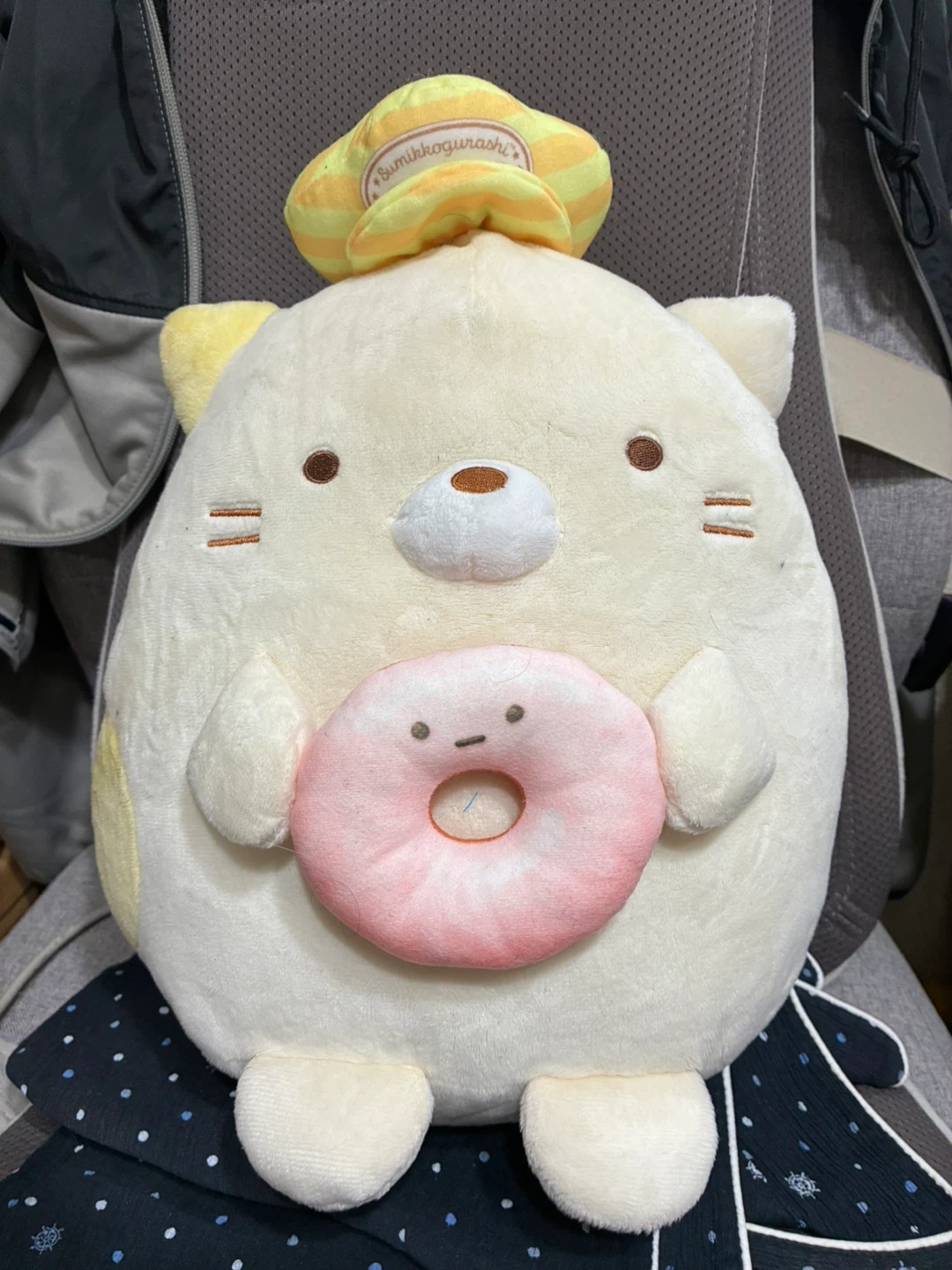 すみっコぐらし ねこ ドーナツ ぬいぐるみ