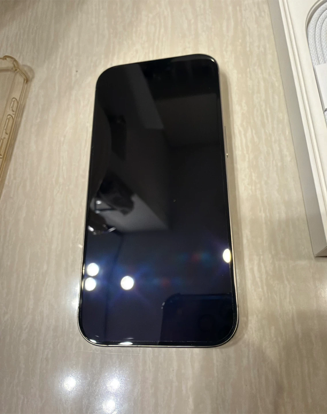 Apple iPhone16pro 256GB ナチュラルチタニウム 91%の写真2枚目