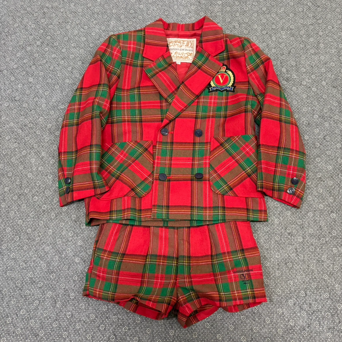 valentino garavani キッズ スーツセットアップ 120 130