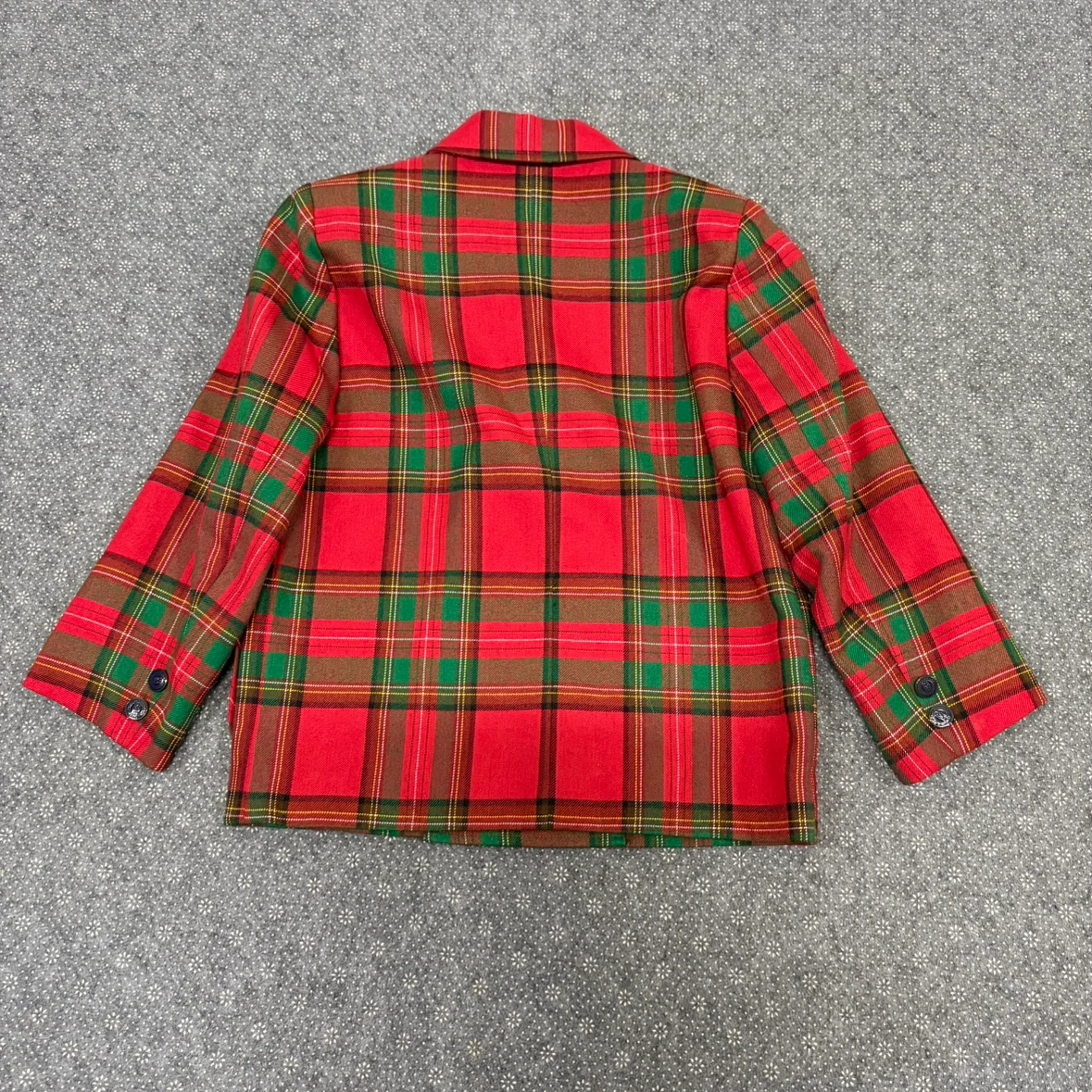 valentino garavani キッズ スーツセットアップ 120 130の写真7枚目
