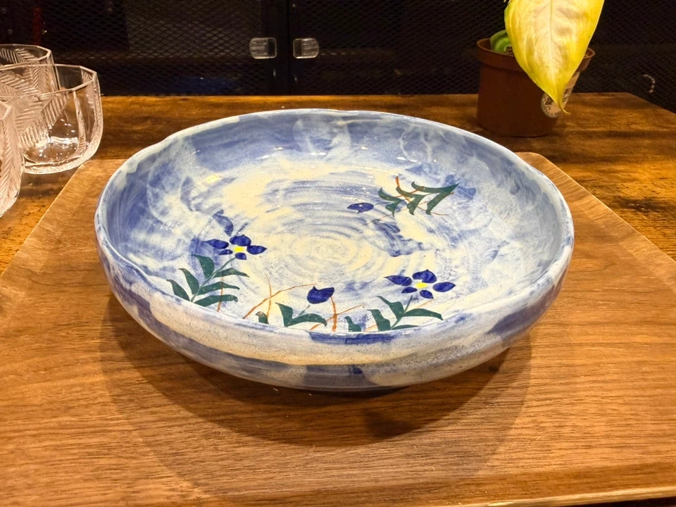 陶器 花柄 盛り皿 青 ブルーの写真3枚目