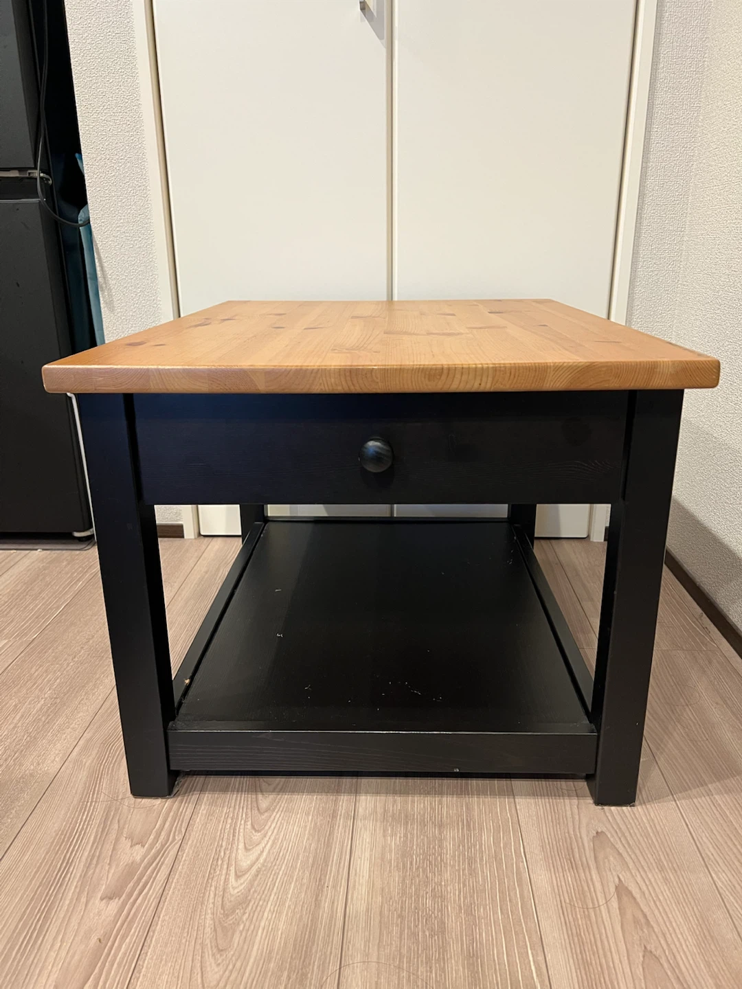 IKEA木製サイドテーブル 引き出し付き