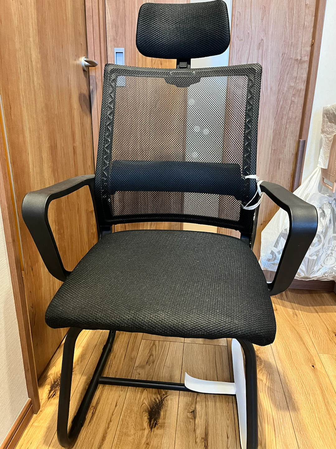 オフィスチェア メッシュ ヘッドレスト付き ブラック