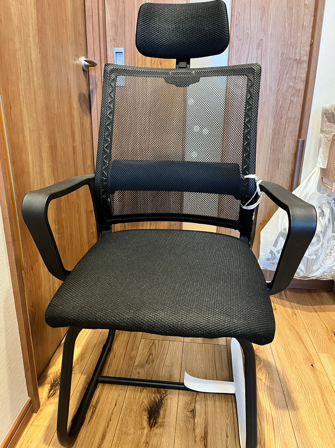 オフィスチェア メッシュ ヘッドレスト付き ブラック