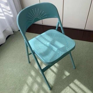 IKEA パイプ椅子2脚ライトブルーの写真3枚目
