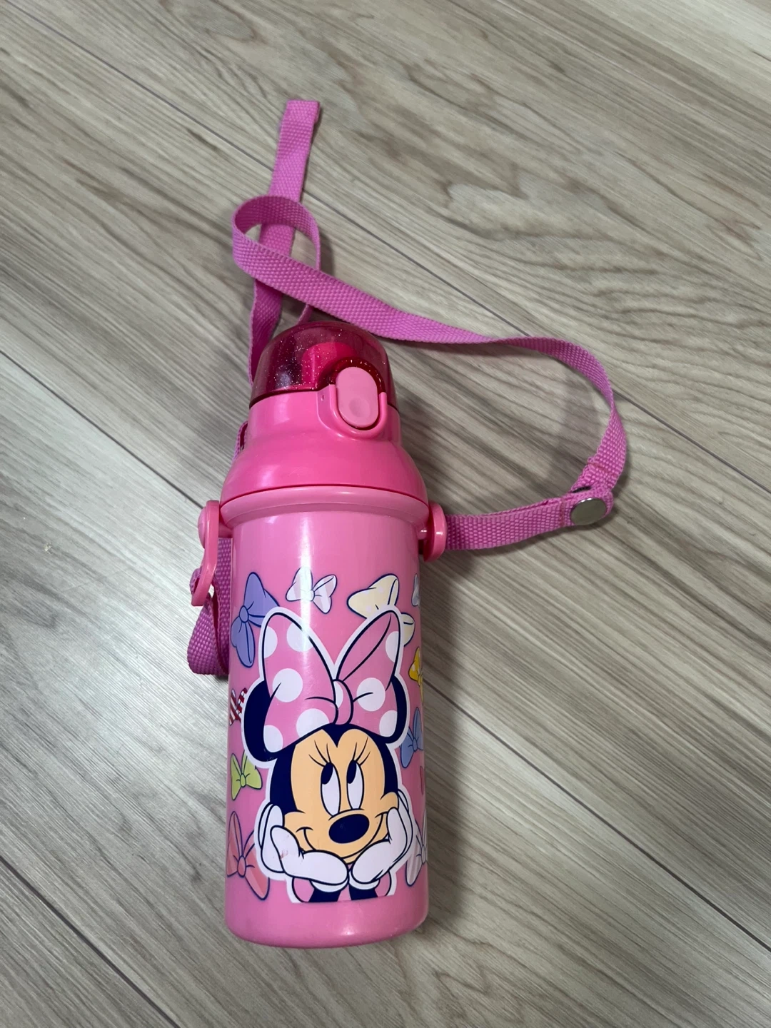 ミニーマウス 水筒 ピンク