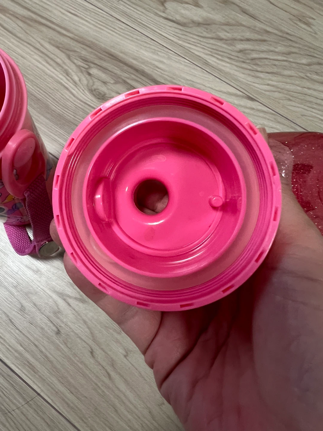 ミニーマウス 水筒 ピンクの写真6枚目