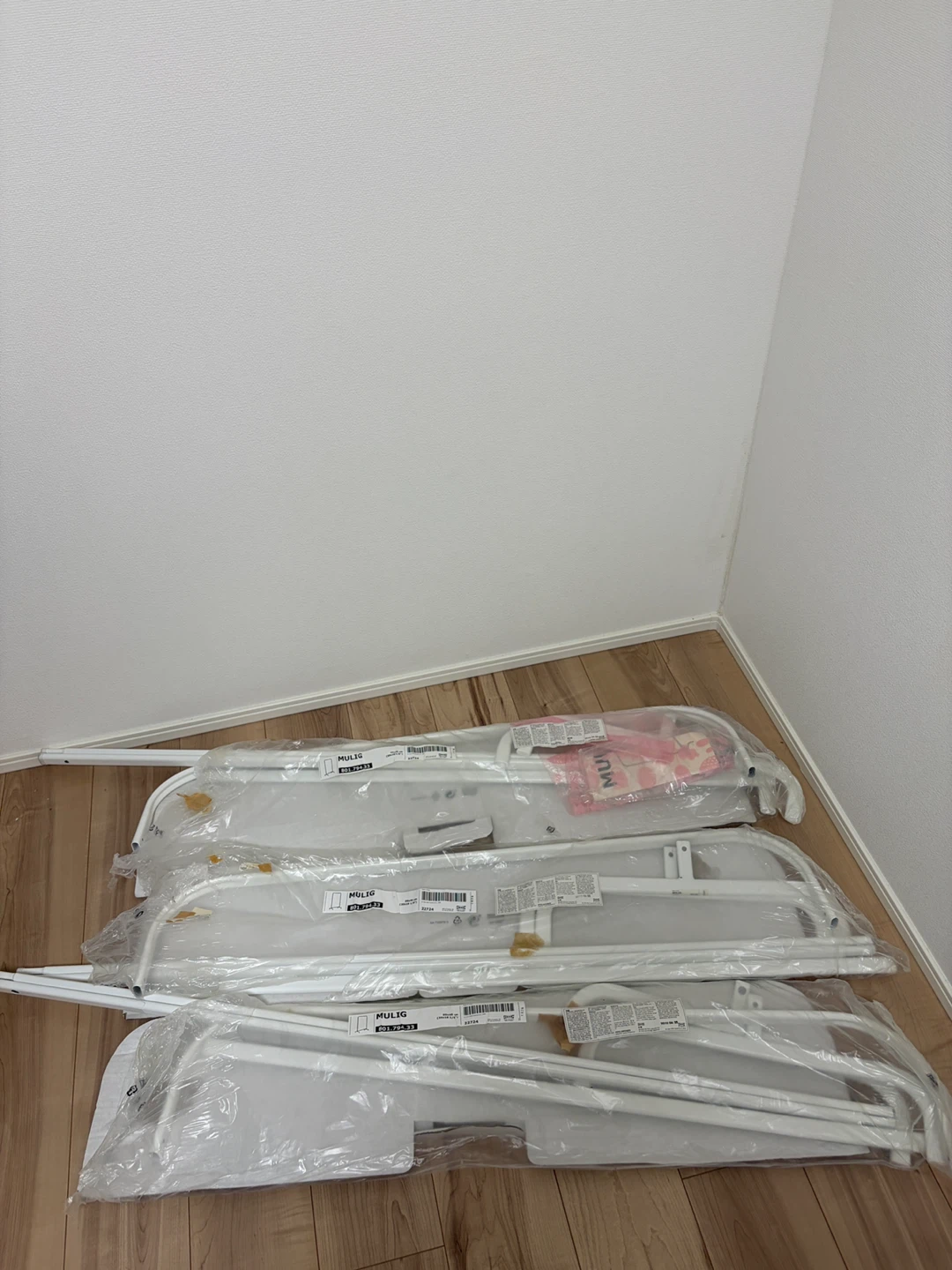 IKEA MULIG 3台セット　ムーリッグ ハンガーラック 3台セット ホワイトの写真2枚目