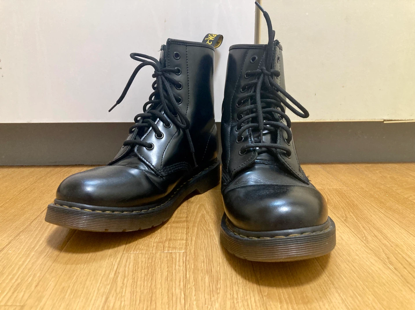Dr,Martens ドクターマーチン8ホール UK8 イエローステッチ 擦り減り対策済み
