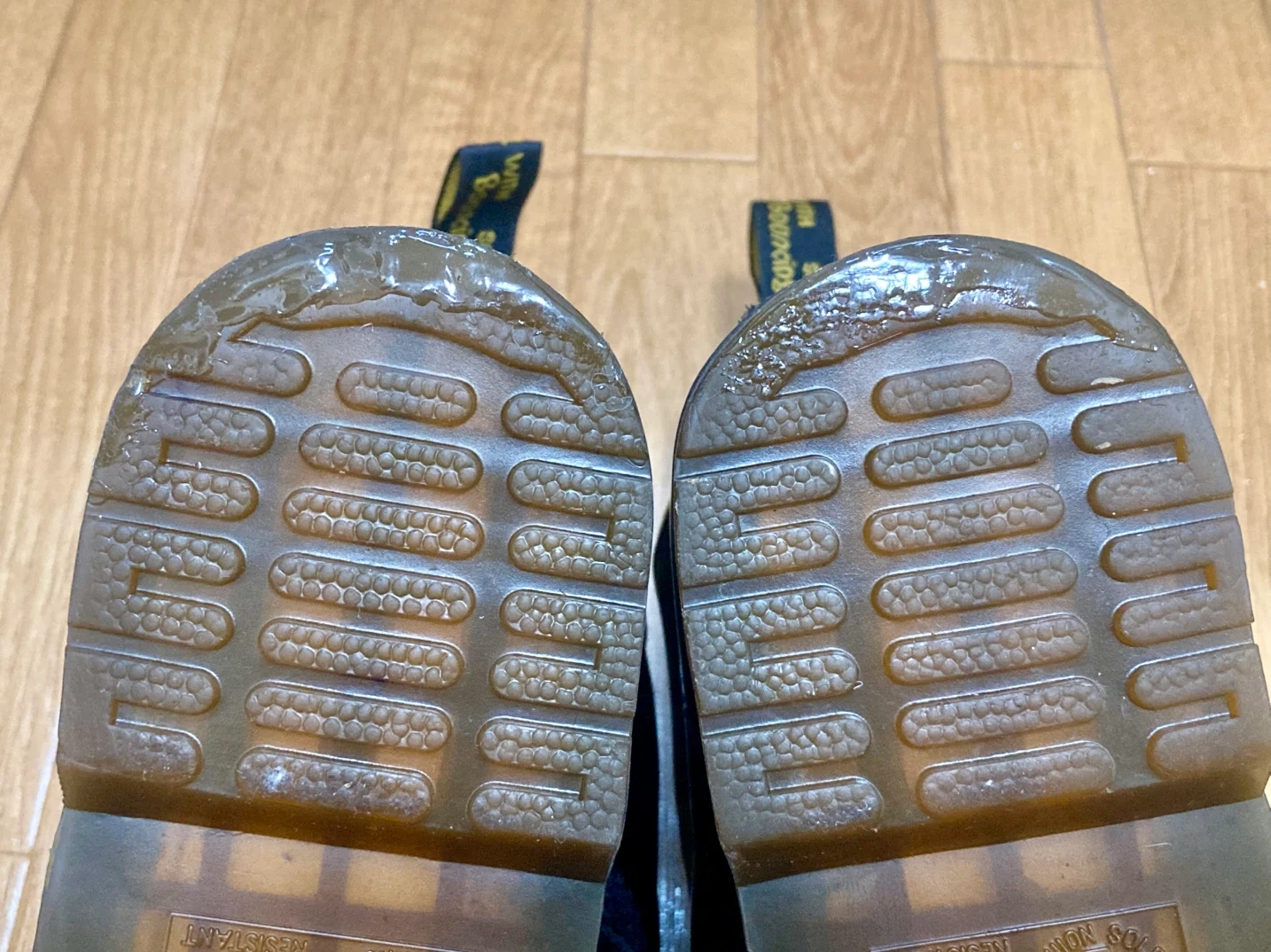 Dr,Martens ドクターマーチン8ホール UK8 イエローステッチ 擦り減り対策済みの写真4枚目