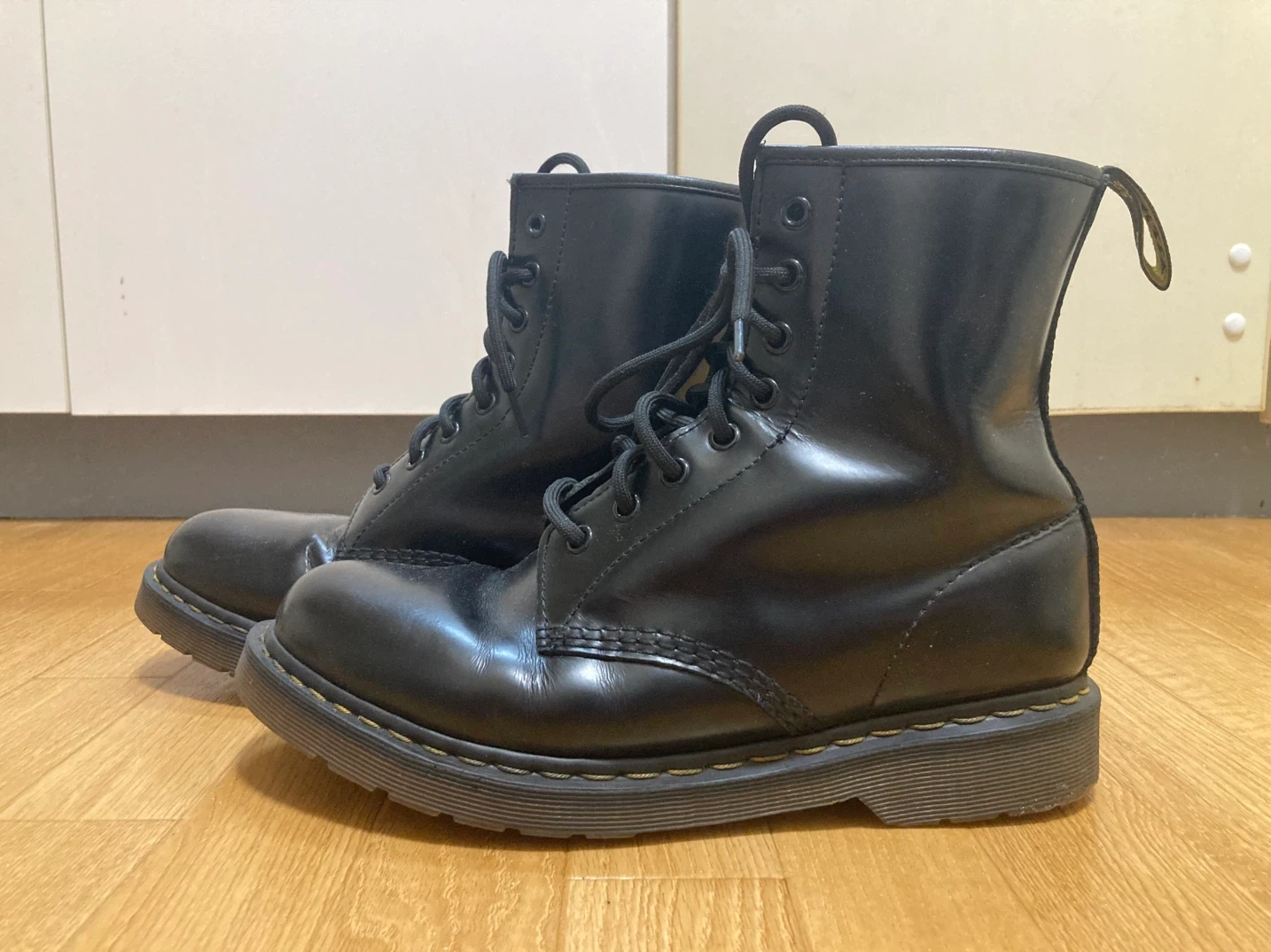 Dr,Martens ドクターマーチン8ホール UK8 イエローステッチ 擦り減り対策済みの写真7枚目