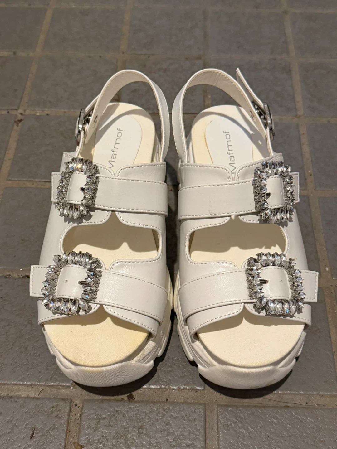 マフモフ 厚底ビジューサンダル Mサイズ ホワイトの写真2枚目