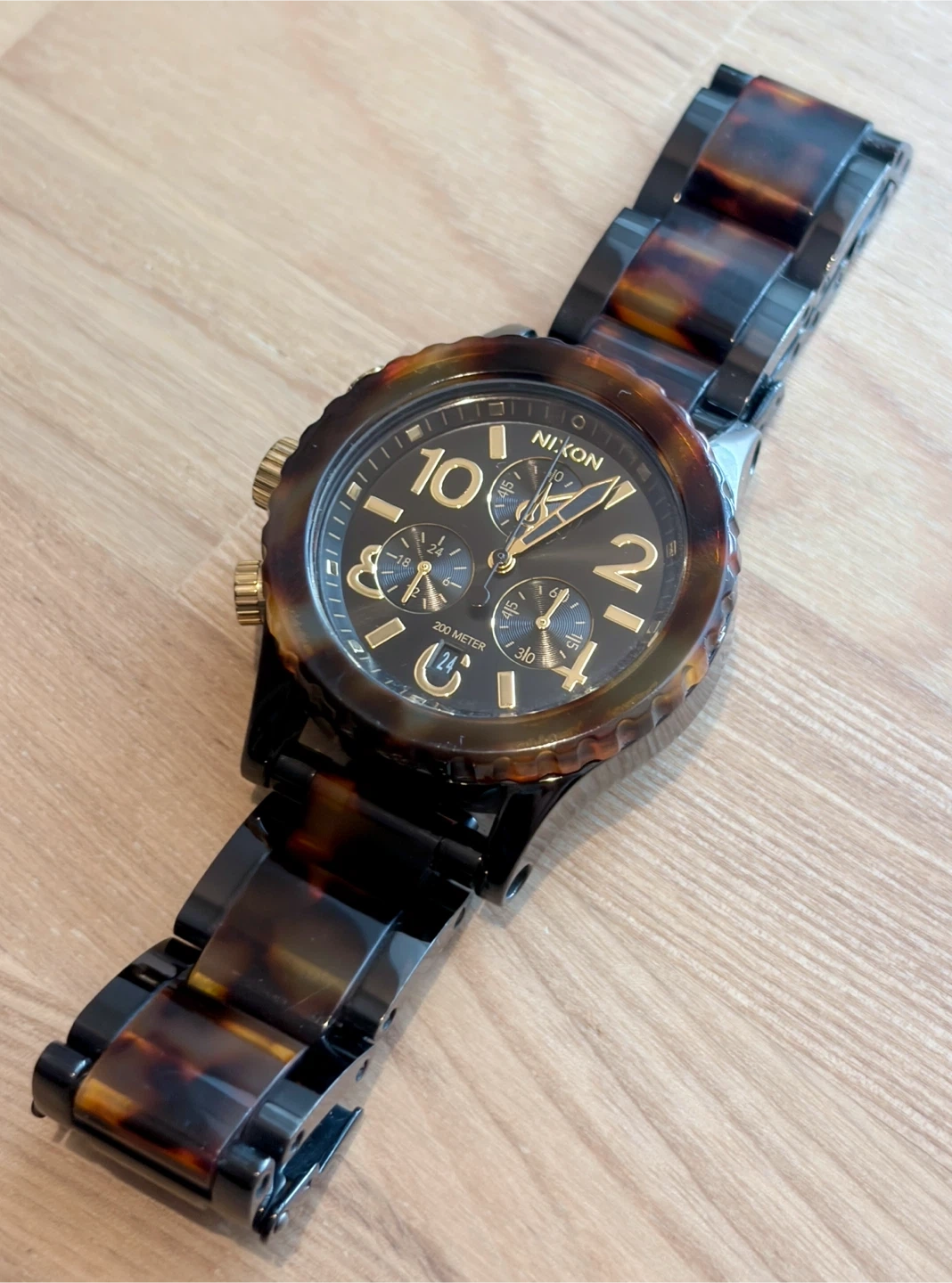 NIXON(ニクソン)腕時計/べっ甲柄/38-20CHRONO/200m(20気圧)防水