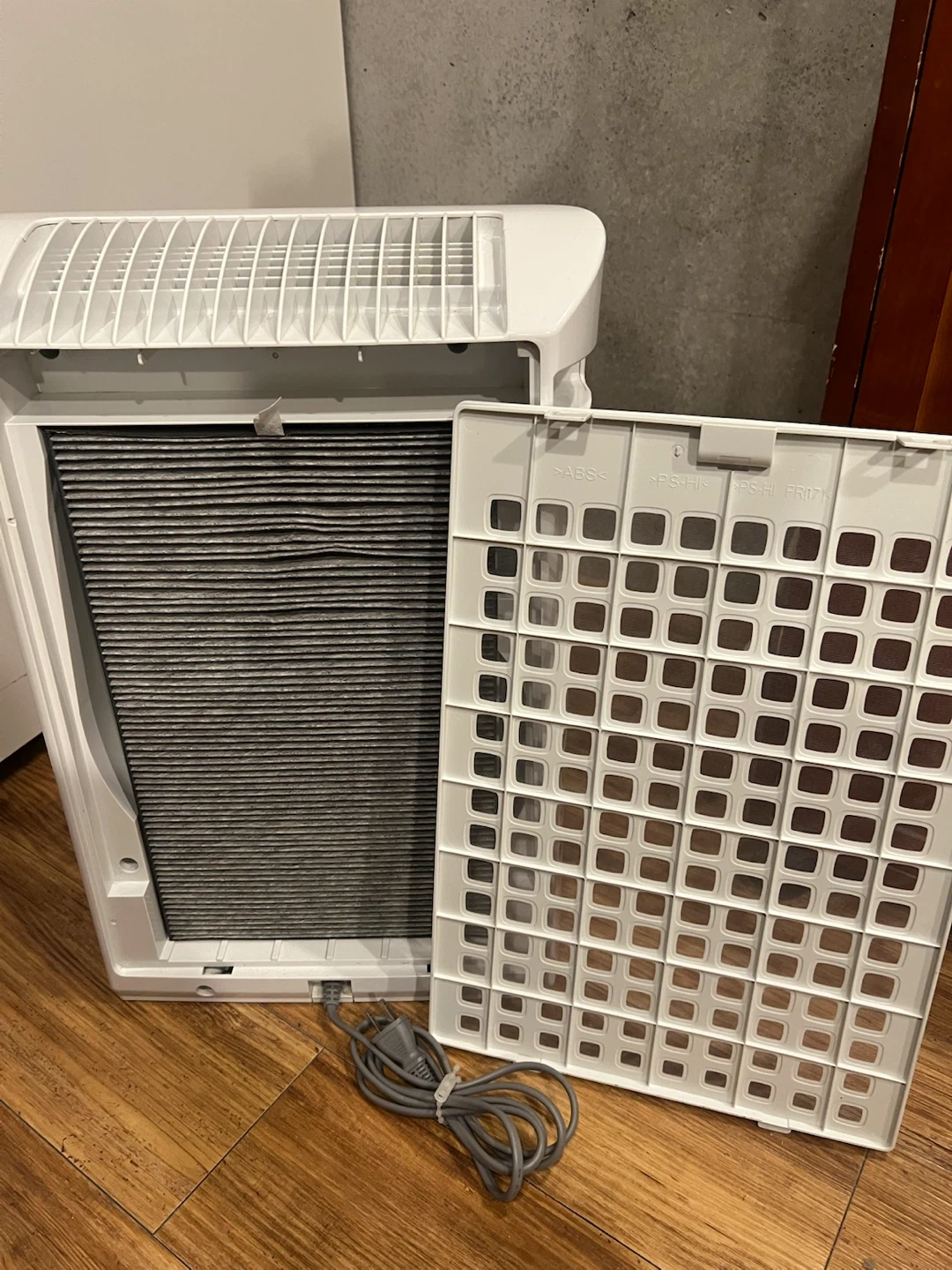 SHARP 空気清浄機 FU-F30-W プラズマクラスター7000 動作良好の写真4枚目