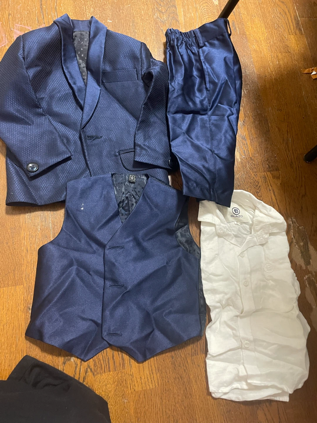 👦 Boys’ Formal Suit Set – 6M to 1 Year | ¥1,000