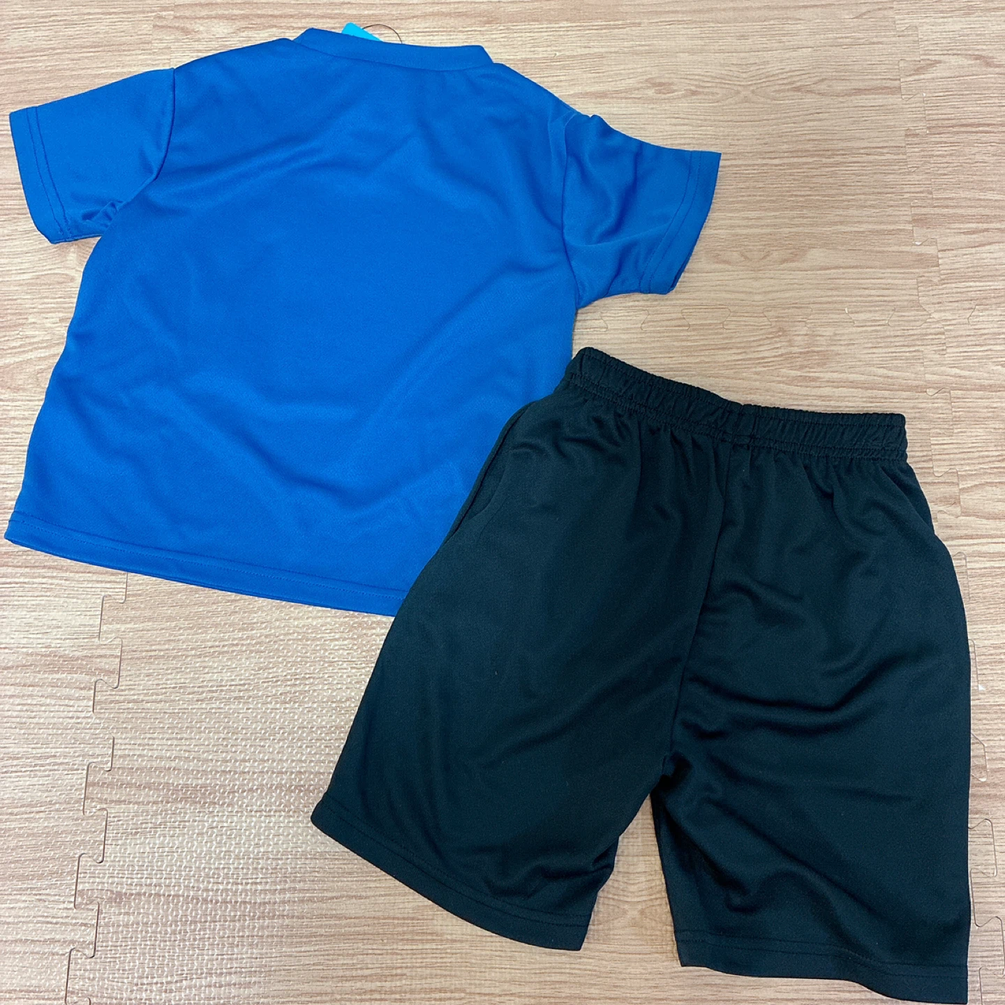 【新品】パウパトロール Tシャツ・ハーフパンツセット 110cmの写真2枚目