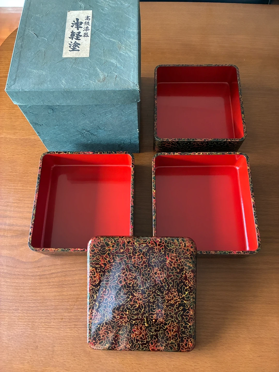 津軽塗 三段重箱 漆器 重箱の写真4枚目
