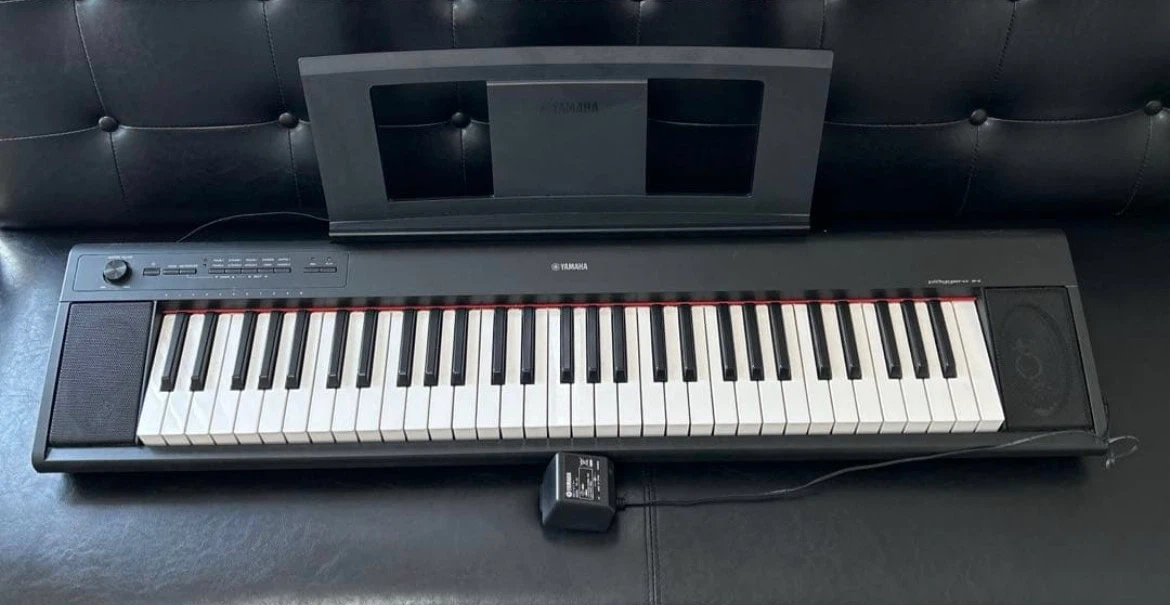 本日購入できる方3000円で売ります電子キーボード NP-12