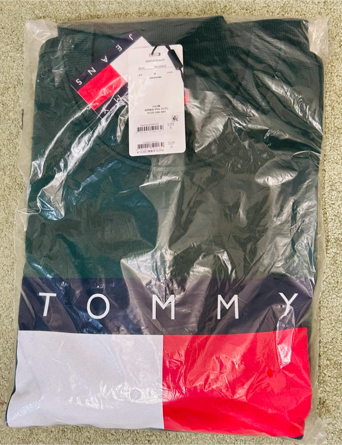 【新品未使用】 TOMMY Jeans ビッグフラッグ クルーネックスウェット XLサイズの写真6枚目