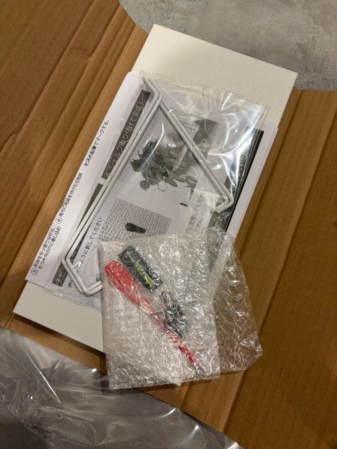 【新品】ウォールシェルフ 壁掛け棚 ホワイト 30cmの写真3枚目