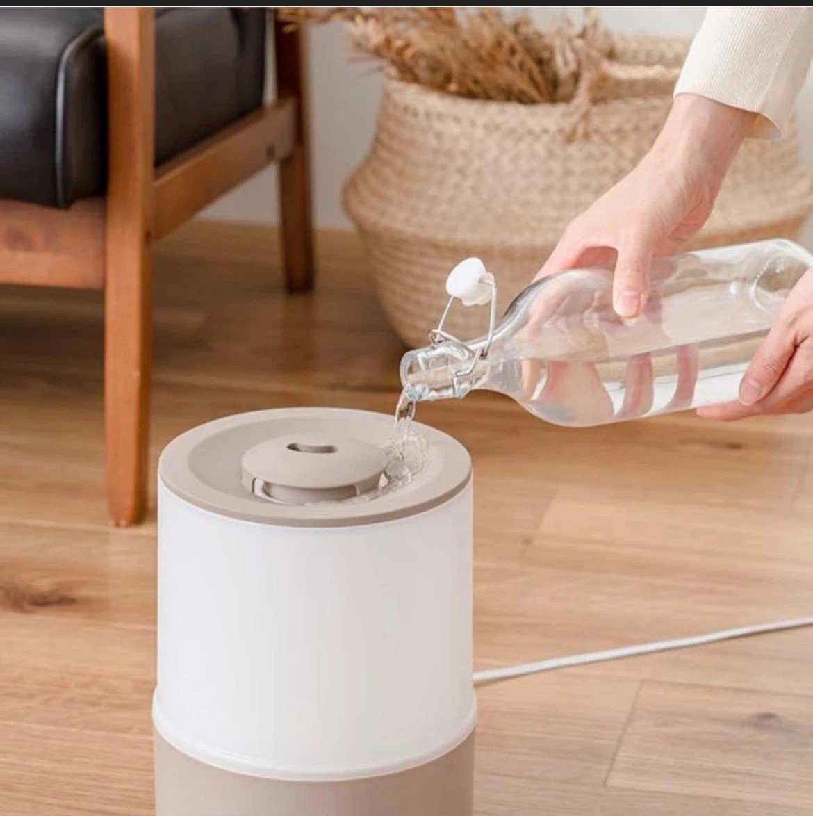 プラスモア 上部給水アロマ加湿器 PBAHF002の写真2枚目
