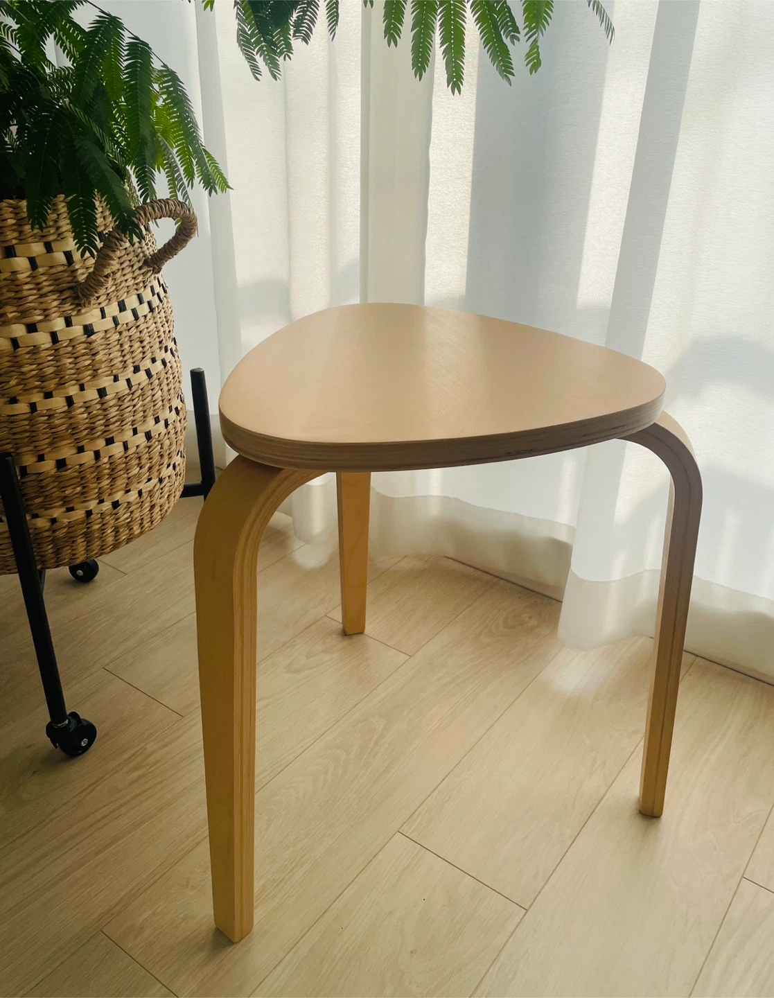 IKEA シルレ (スツール)