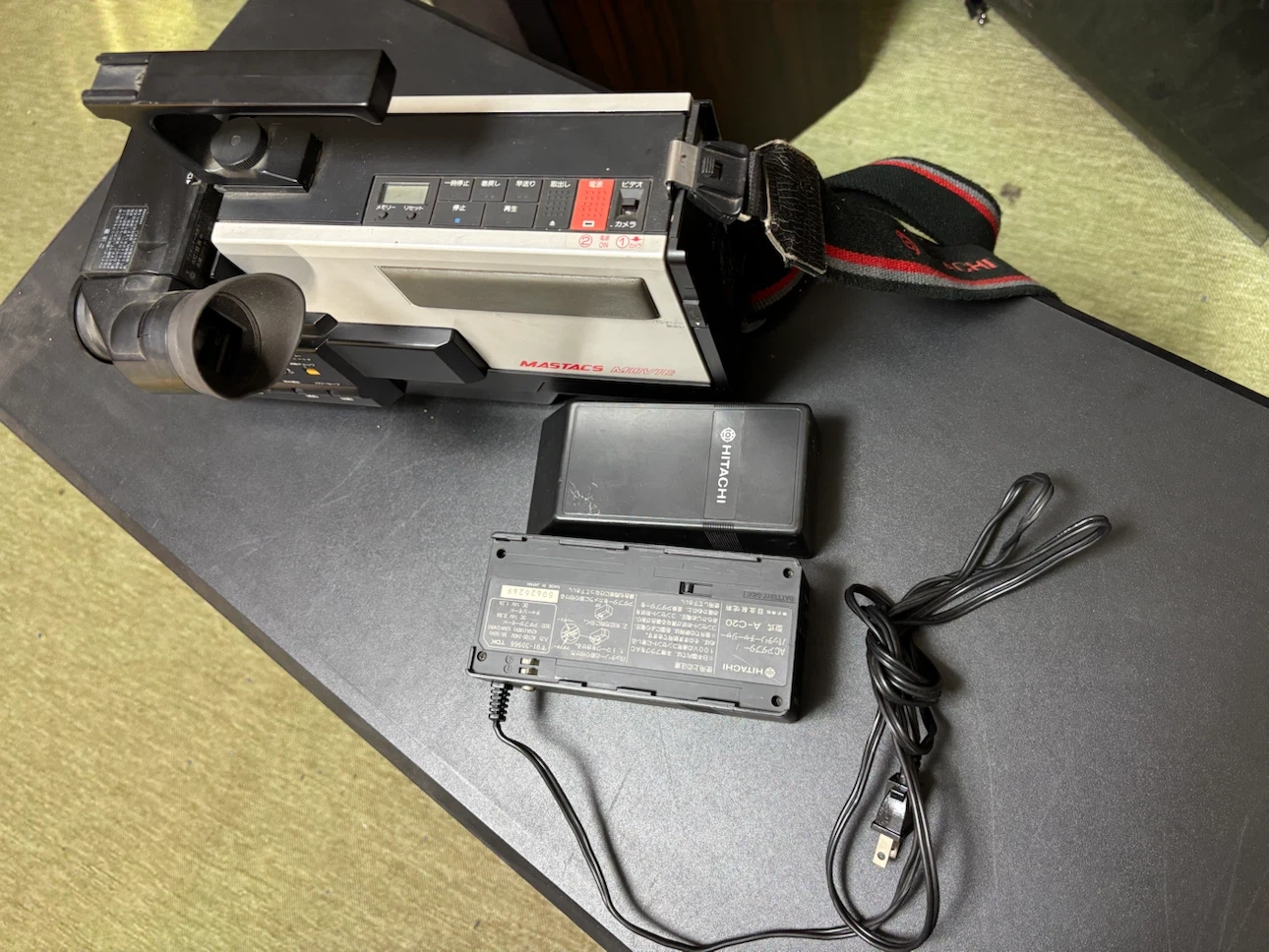 日立 MASTACS VM-200 ビデオカメラの写真9枚目
