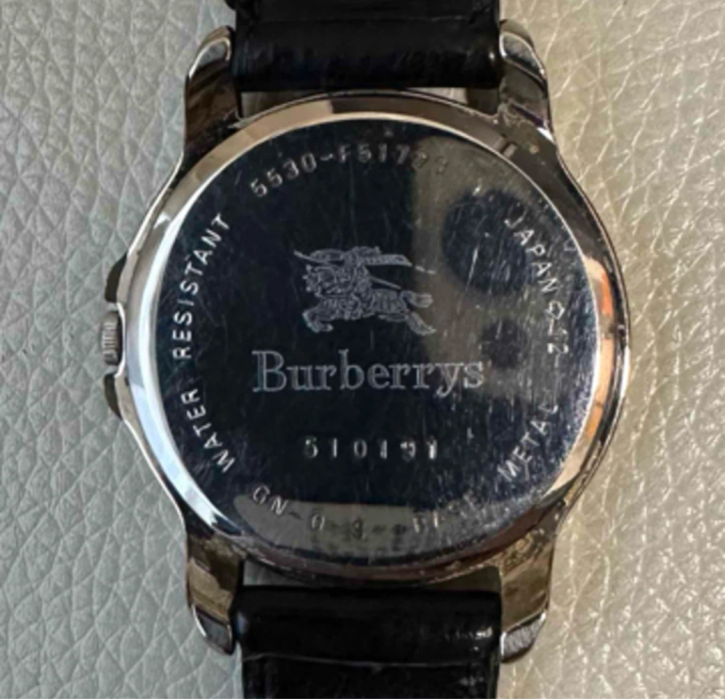 完動品【Burberrys】バーバリー腕時計メンズの写真2枚目